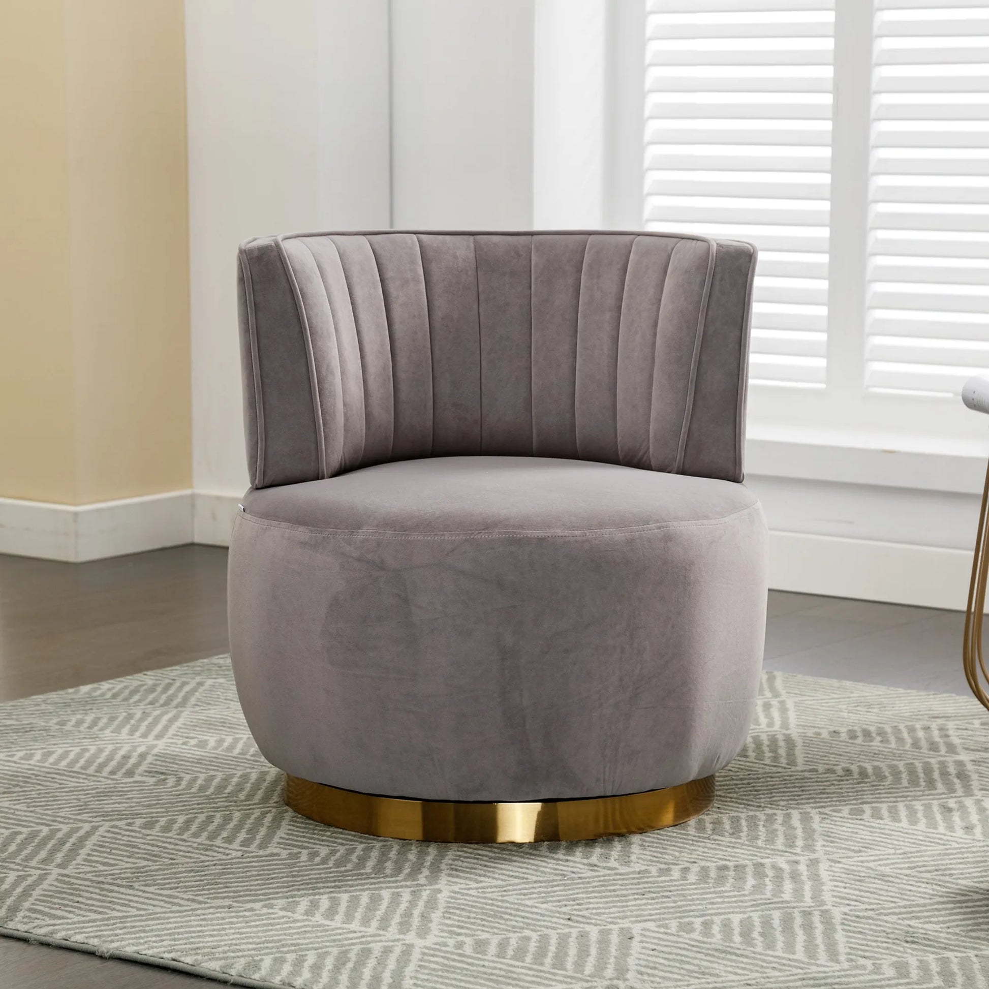 Swivel Cuddle Barrel