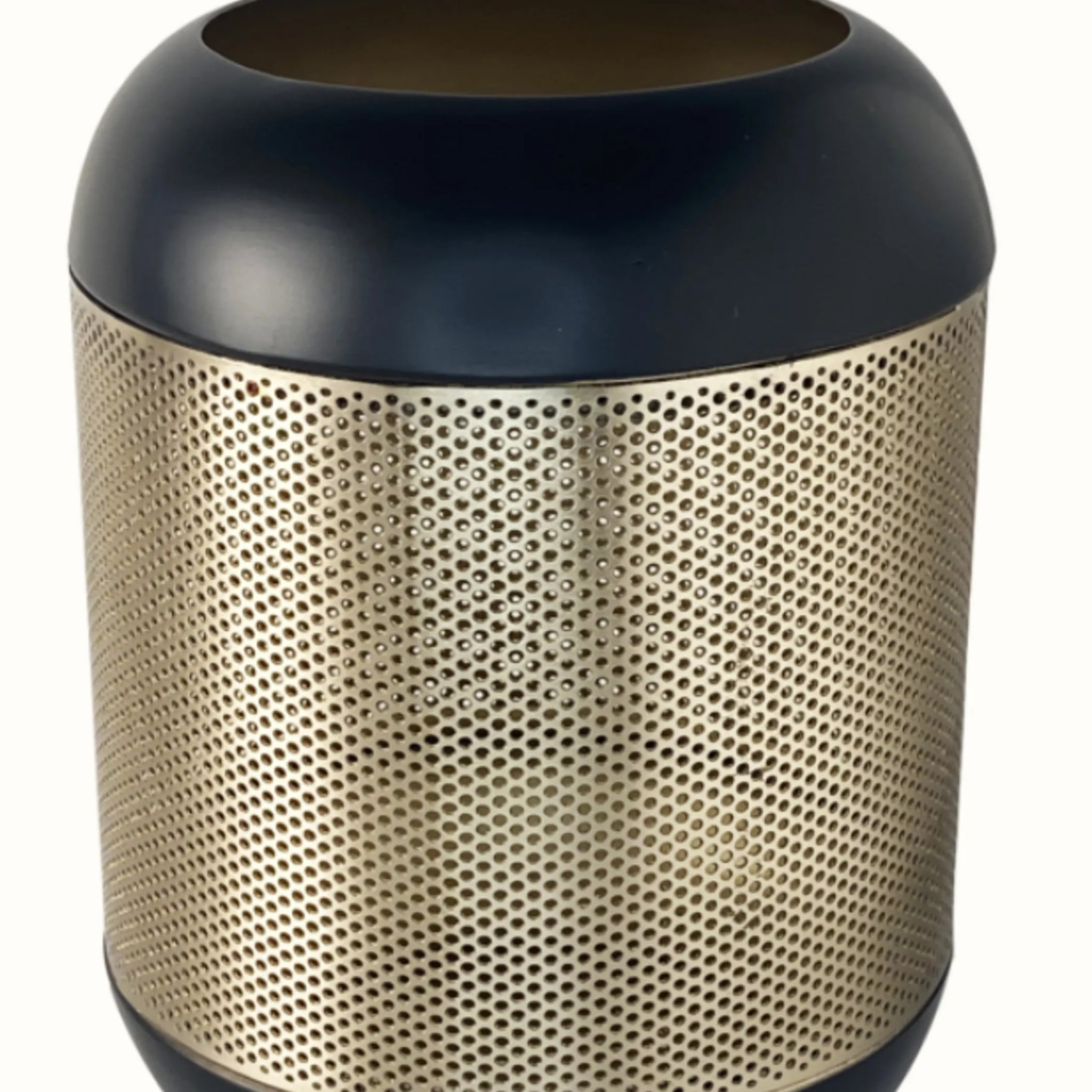 Metal hurricane candle holder